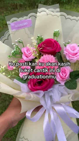 Ga ada yang lebih bahagia selain membuat mu senang  #buketbunga #buketpurworejomurah #buketpurworejo #fypage #buketcantik 