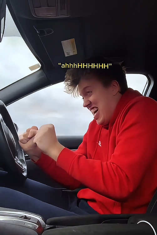Slamming my bfs car door prank 🤣🤣🤣 #funnyvideos #foryour #hahaha #fypage #couple #usa🇺🇸 #Love #tiktok #fyp #pank #happy 