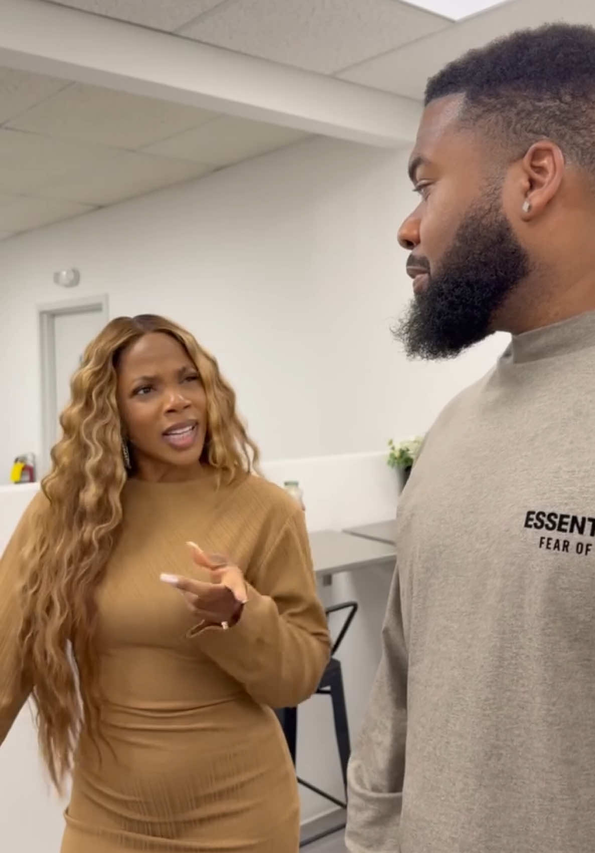 When Glo confronts Libby about playing with Terry’s toys! #God #Jesus #Jesusispoppin #Jesusbeenpoppin #kountrywayne #letthatsizzleinyourspirit #helpisontheway #Love #mikebless #wegotaction🎬🎥 #kountrywaynecomedy #kountrywayne #letthatsizzleinyourspirit #kountrywayenewskits #kountrywaynetiktokfans #helpisontheway #chicago #Detroit #atl #atlanta #texas #letsgo #fyp 