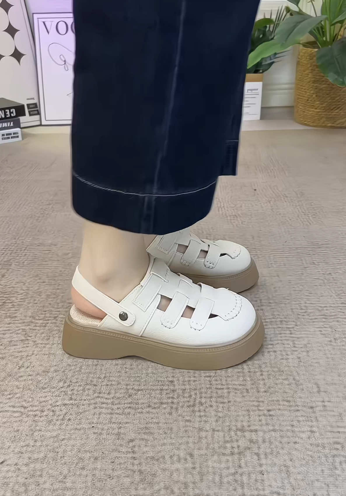 Dép sandal nữ đi 2 kiểu dễ phối đồ, đế cao #depsandal #depnuthoitrang #depnuhottrend #depnu #depsuc #depnuxinh #dep #xuhuong 