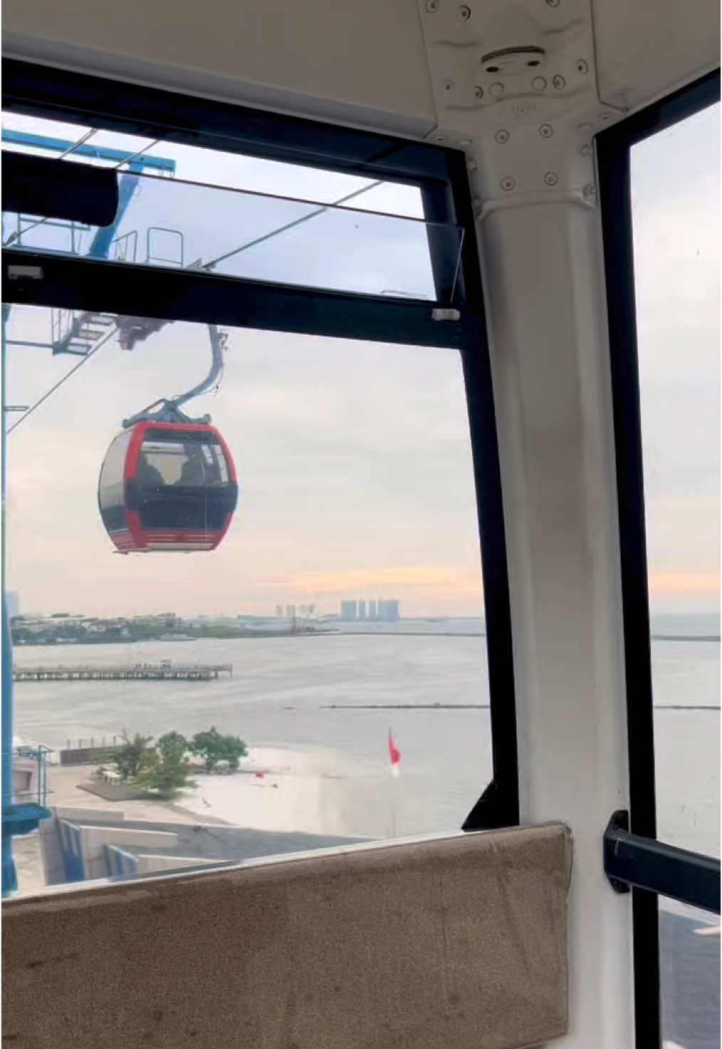 Gondola ancol 75ribu weekendnya kakak 🥰 #gondola #ancol #CapCut 