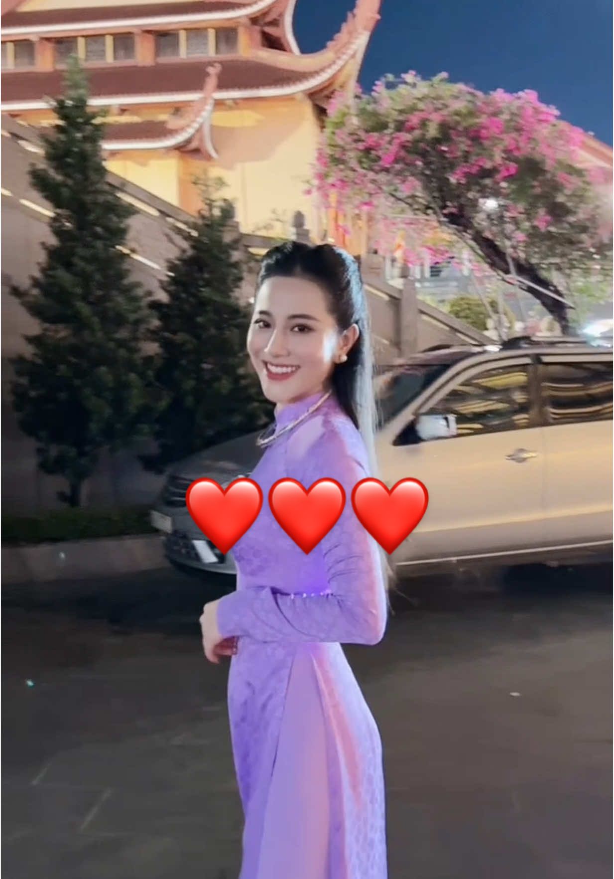 “Không cần lời, chỉ cần tà áo dài và một bản nhạc nhẹ là đủ làm tim lặng.”#tomy #CapCut #bolero #nhactrutinh #ilovetiktokteam❤️ #trentiktok #NgocNuBolero #ToMy #xuhuong2024tiktok😘 #fan #trendingvideo #xuhuongtiktok #