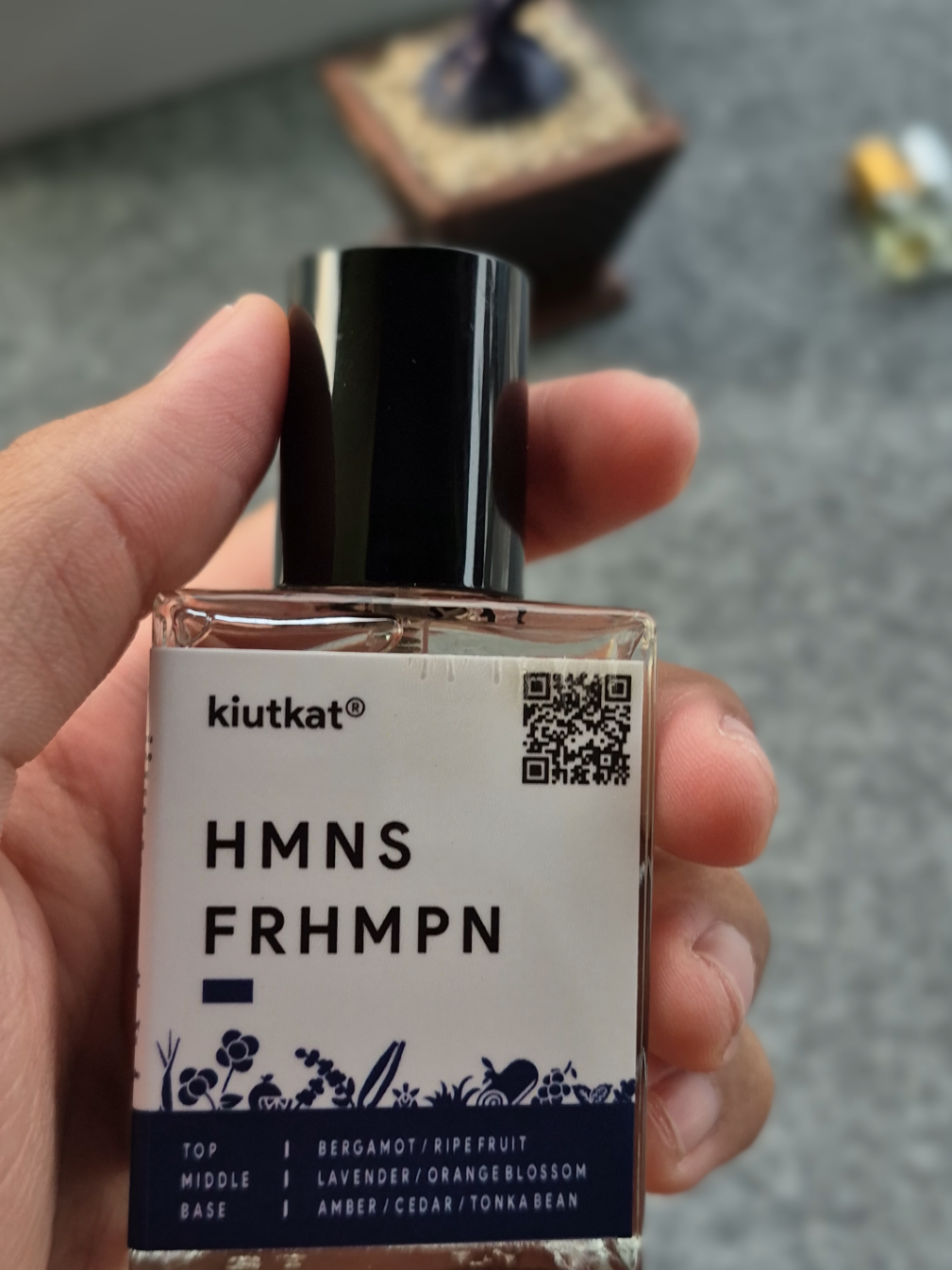 pantesan nempel teros ternyata pake parfum inii#parfumviral #parfum #parfume 