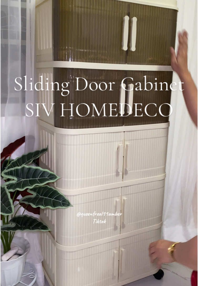 Ganda ng design mii! Foldable Sliding Door Cabinet with Wheels☺️ tutorial how to assemble na din tong cabinet #slidingdoorcabinet #foldableslidingdoorcabinet #tutorialassemble #slidingdoor #cabinet #foldablecabinet #sivhomedeco @SIV Homedeco PH #CerealCerdik 