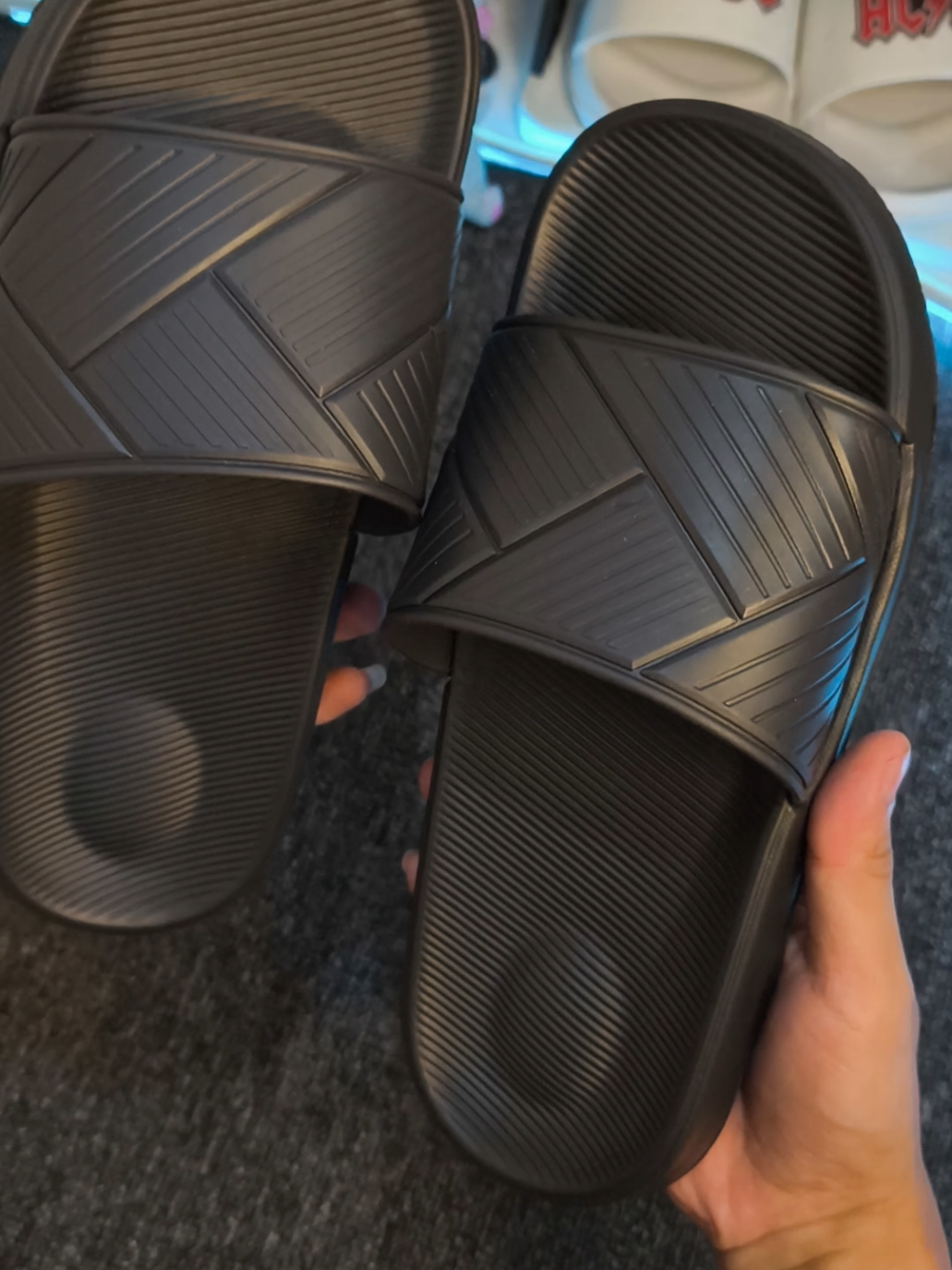 sandal slop gak pake lem dan full karet #sandalslop #sandalkeren #sandalkaret #sandalmurah 