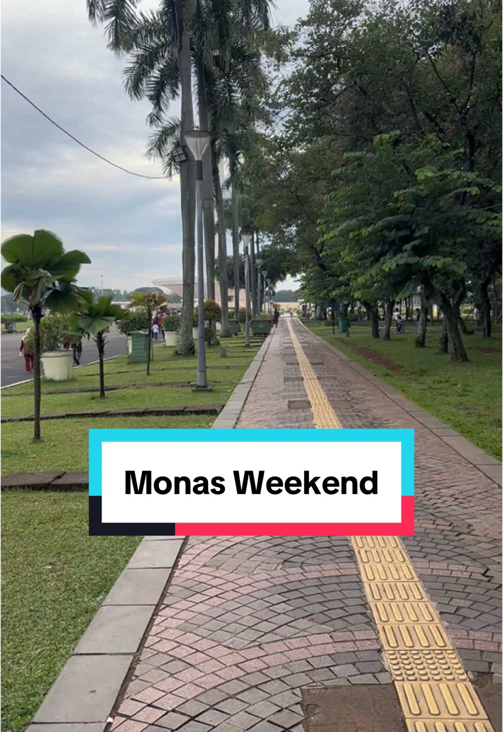 Bagian 83 | liburan di monas, suasana pagi di monas. Tempat Favorit jogging dan healing tipis-tipis. #jakarta #monas #wisatajakarta #mentahanvideo #fypjakarta 
