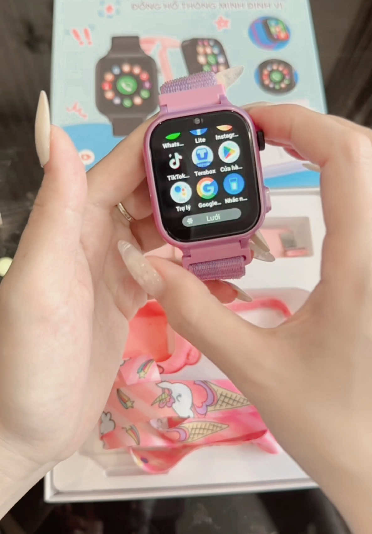 Đồng hồ lắp sim định vị trẻ em có wifi xem tiktok tải ứng dụng được ạ (P88ultra) #xuhuongtiktok #giarequa #giarequa #donghonghegoi #xuhuong 