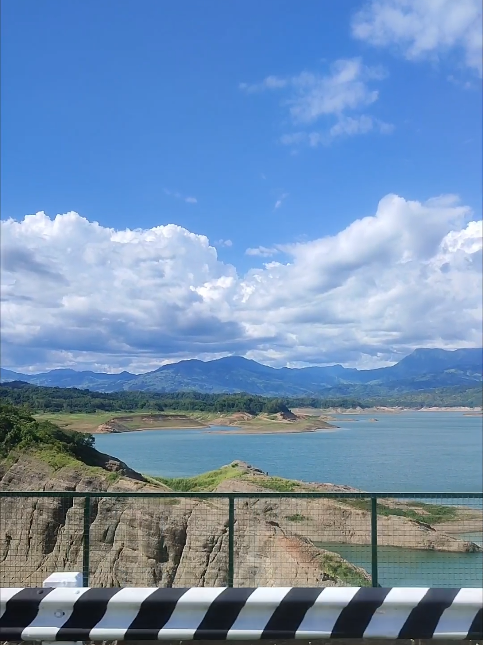 📍Pantabangan Dam View Deck #pantabangandam #relax #peaceful #roadtrip #clouds  #fyppppppppppppppppppppppp #fyp 