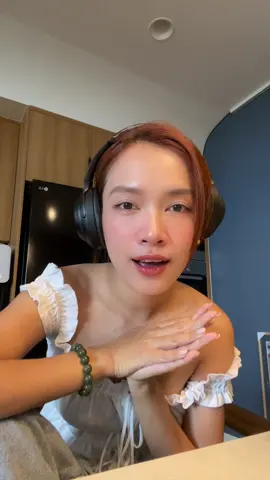 Rồi tui để tay đúng chỗ lại nè haha. 🤣 