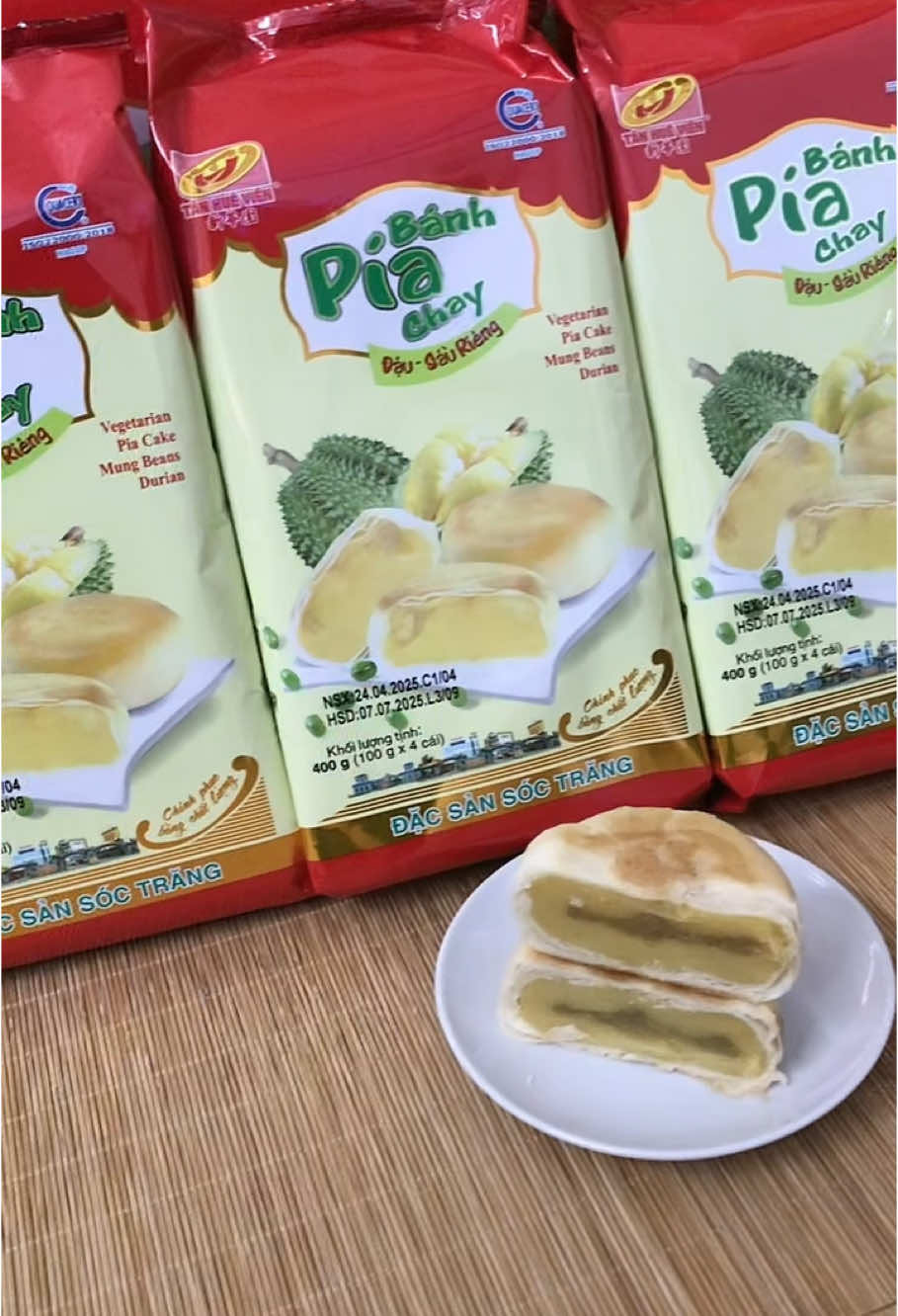 Bánh Pía Tân Huê Viên, Combo 3 Cây Bánh Pía Chay Không Trứng Nhân Đậu Xanh Sầu Riêng… #banhpia #banhpiatanhuevien #banhpiasoctrang #tanhuevien #dacsanmientay #dacsansoctrang