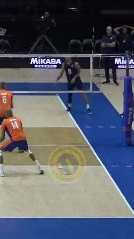 TJ DEFALCO BOMB 😱 #volleyball #volley #volleyballplayer #yukiishikawa #yujinishida #miyaurakento #takahashiran #volleyballlife #volleyball #volleyball #vnl2024 #volleyballplayer #volleyballgame