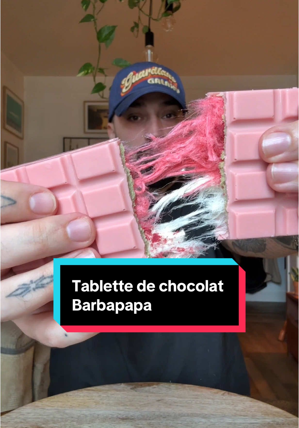 Il y a des choses, il faut laisser les 🐦 comme moi les tester pour vous 😂 laissez moi faire messieurs dames, c’est mon ✨métier✨( ATTENTION CE SONT LES FRAIS DE PORTS QUI SONT TRÈS CHERS) #TikTokFood #FoodTok #paris #FoodLover #chocolat 