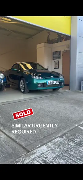 Here is our showpiece MG 80th Anniversary TF with one owner and 3,193 miles from new being loaded ready for delivery.  #classiccars #mg #kgfclassiccars 