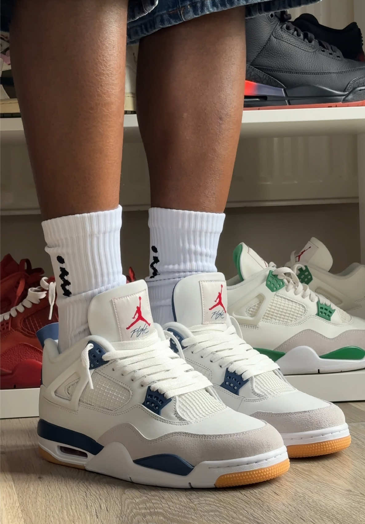 Jordan 4 Retro SB Navy 👟🛹🔵 #sneakerhead #sneakersaddict #shoeschallenge #kicksoftheday #jordan4 #aj4 #jordans #nikesb #onfeet 