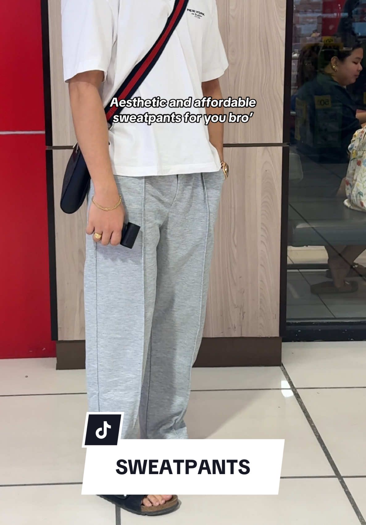 Ganda nito pang porma bro simple lang #pants #pantsrecommendation #sweatpants #sweatpantsoutfit #fyp #foryou 
