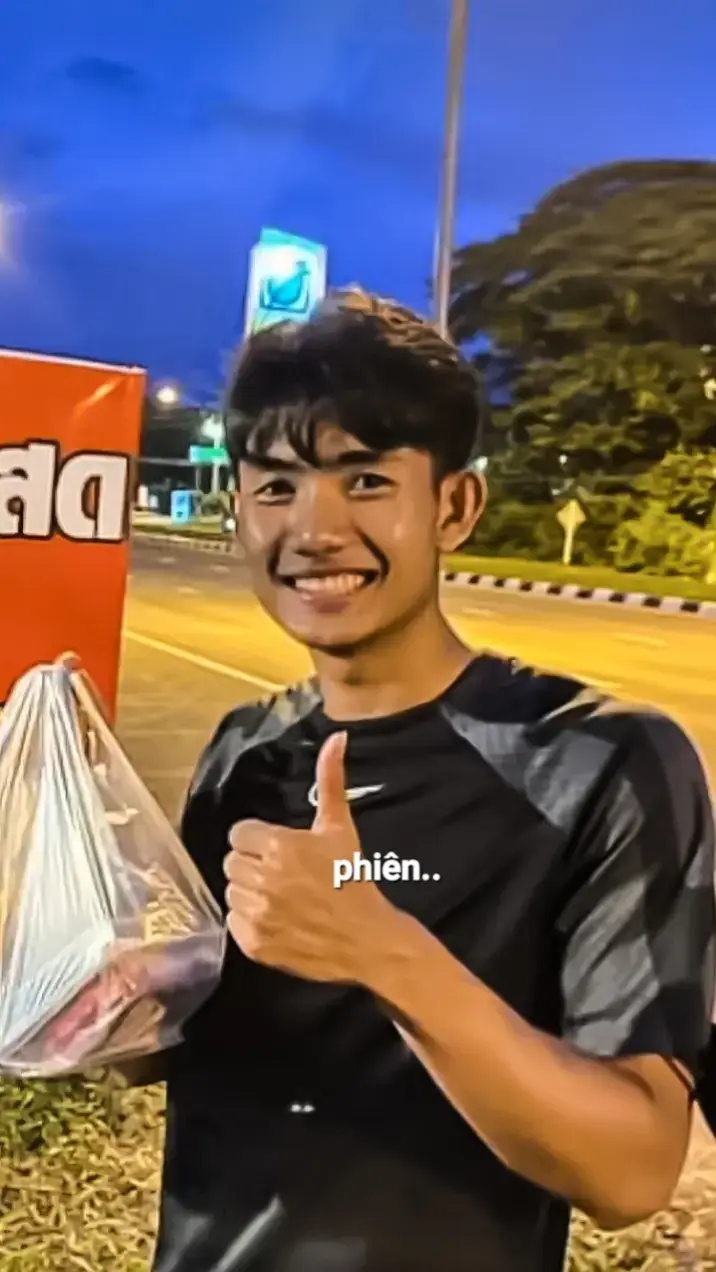 còn anh thì không.#suphanat #suphanatmueanta #xuhuongtiktok #bank10 #ศุภณัฏฐ์เหมือนตา_54 #viral 
