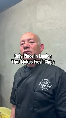 Only place in London that makes fresh chips  #crispycod #cod #offer #chippy #freshchips #chipsmachine #fishandchips #freshchippy #halal #viralvideos #halalfood #chips #saltandvinegar 