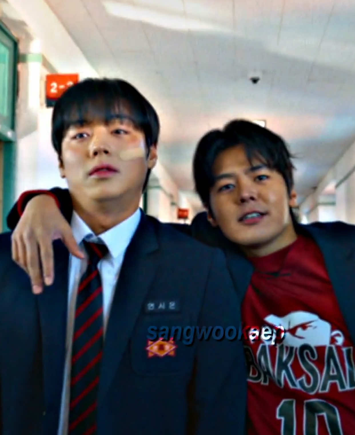 if they had put sieun in a coma too I think I would’ve joined them // ac/ib: @l #weakheroclass #yeonsieun #sieun #parkjihoon #parkjihoonedit #baku #parkhumin #ryeoun #ryeounedit #suho #ahnsuho #choihyunwook #choihyunwookedit #weakheroclass1 #weakheroclass2 #whc1 #whc2 #kdrama #kdramaedit [original content @ tiktok] [fake everything] [copyright © netflix all rights reserved]