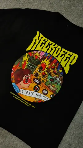 Salah satu best seller neckdeep kita nih bro 🔥 gas checkout 🙌 #kaosband #kaosoversize #kaosneckdeep #WIBgajian #wibgajiansale #outfit #outfitideas 