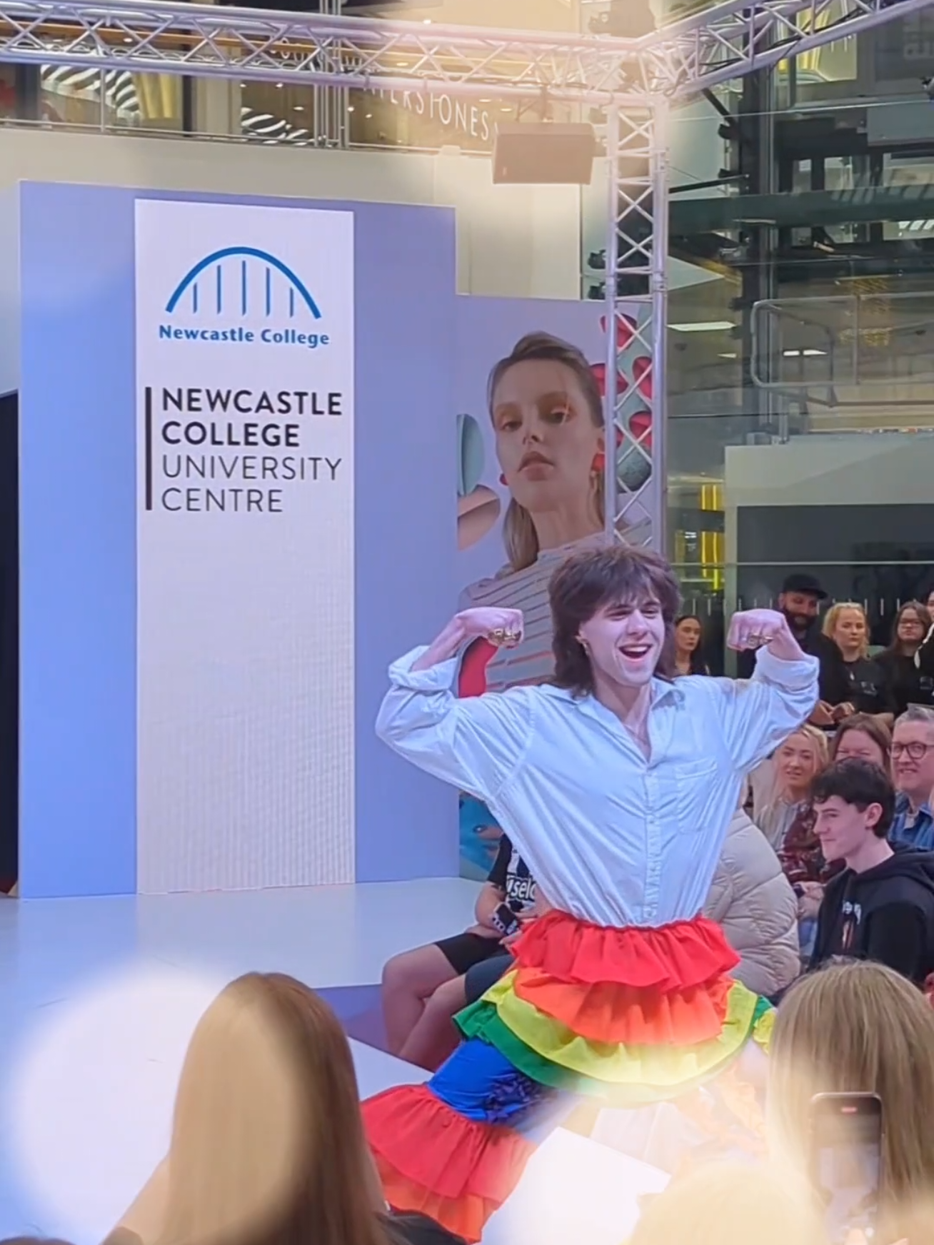 Strutting into SS25 like… Our Fashion students have absolutely smashed the runway at @Metrocentre‘s Fashion and Beauty Weekend #SS25 #FashionWeek #FashionStudent #NewcastleCollege #Workit 