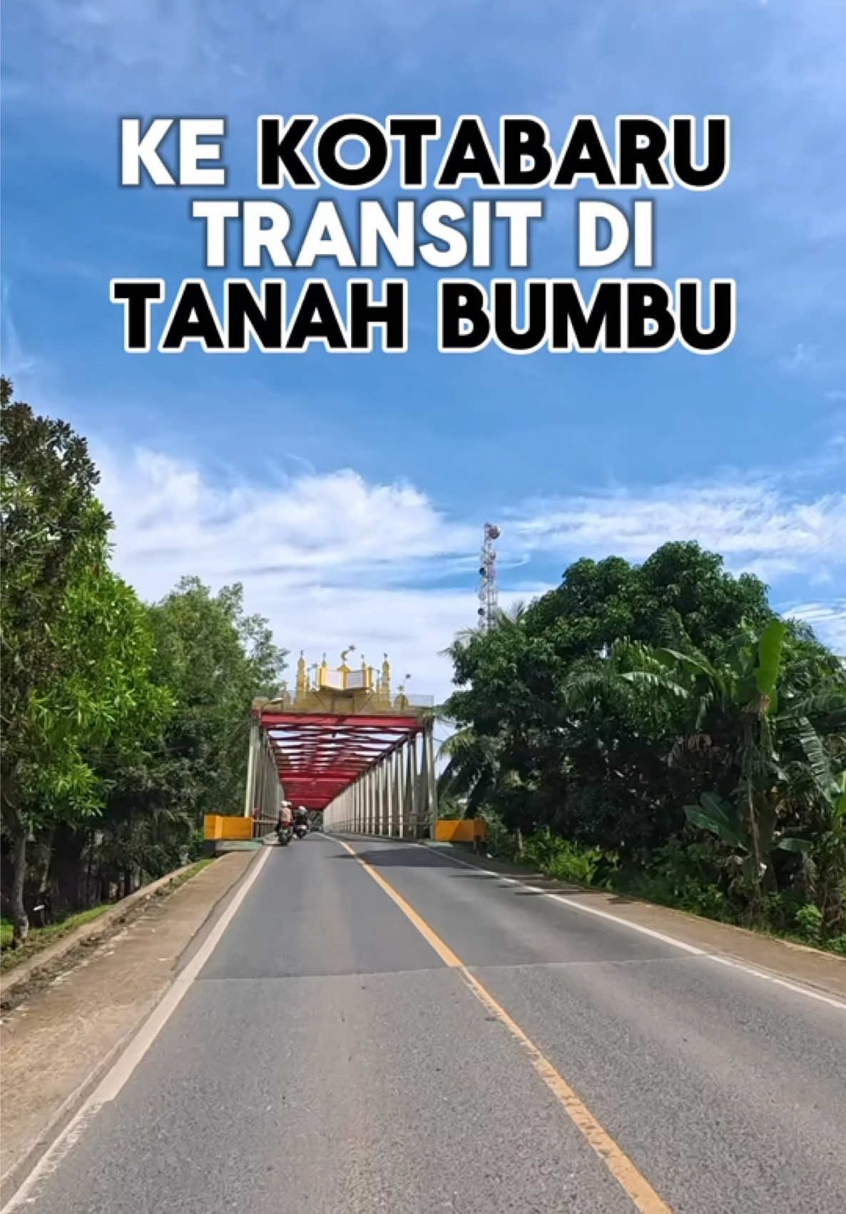 rekomendasi menginap jika sampai di areal tanah bumbu sudah sore hari,  mending menyeberang nya ke esokan pagi aja, karena view pada pagi hari dari kapal feri lebih sejuk, dan dari jalan nasional setelah dermaga tanjung serdang kelihatan jelas pegunungan yang menjulang tinggi di areal desa selaru sampai desa sungup kanan kecamatan pulau laut tengah, kotabaru  #staycation #homestay #jelajahhepi #travelokaepicsale 