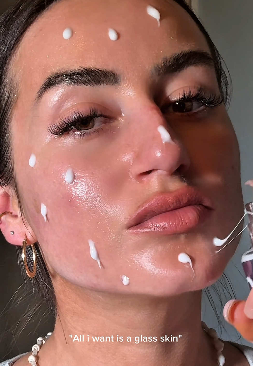 Glass skin is girl therapy  @numbuzin 9+ essence and 5+ serum perfect combo #numbuzin #kbeauty #skintok #skincare #skincareroutine #facemassage #viralskincare #skincaredevice #purpleskincare #peptide #n9essence #NAD 