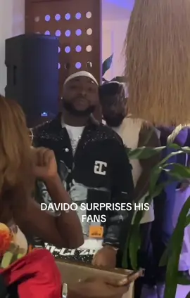 David surprises his fans #davido #nigeria 