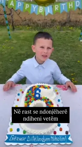shume urime per veten time 🥺#viral_video #fyp #foryoupage #bday #🎀 #creatorsearchinsights 
