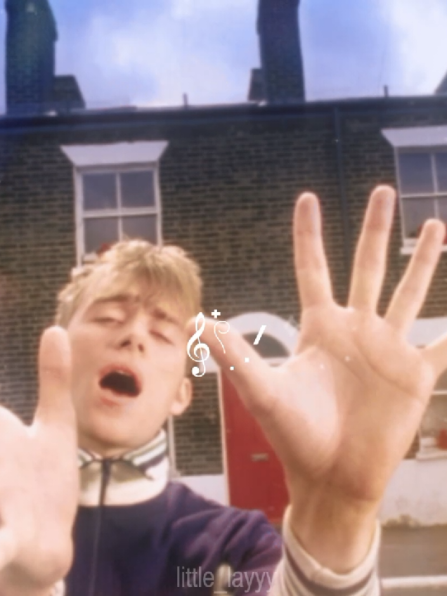 #BLUR ! :: FIZ DOS MAIS MAIS  #ilovethesmiths #blur #blurband #damonalbarn #damonalbarnedit #90s #britpop #britpop90s #grahamcoxon #beetlebum #parklife #fyp #fory #thesmiths 