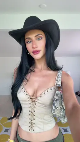 Stagecoach day 1👢 #stagecoach #country #ootdinspo 