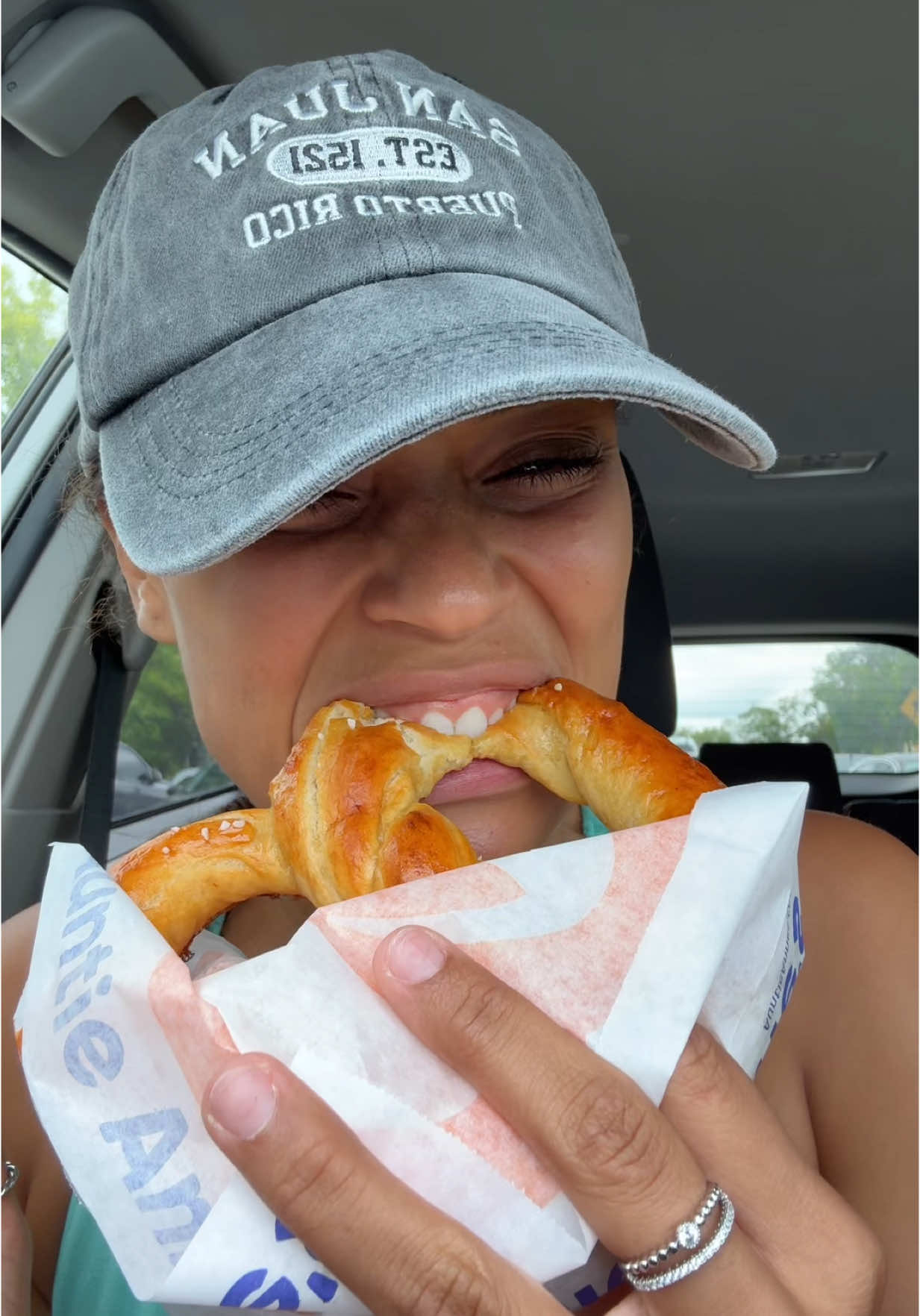 Auntie Anne’s Pretzel #auntieannes #auntieannespretzel #pretzels #pretzel 