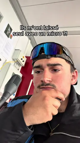 (C’est une vanne me virer pas) . . . #pourtoi #humour #videosvirales #moleson @moleson_official 