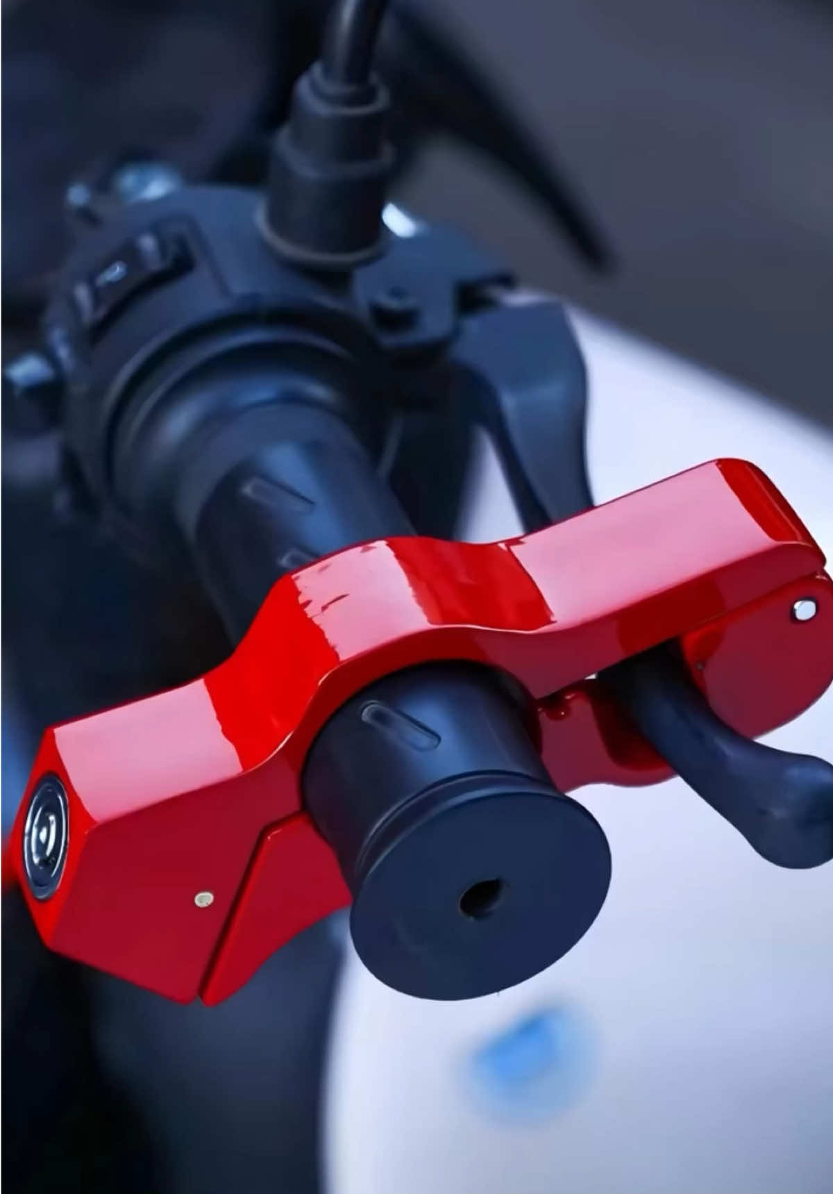 GSM47 Gembok Stang Motor Kunci Stang Motor Anti Maling Kunci Pengaman#gembokstang #gembokmotor #antimaling #kuncipengamanmotor #kuncimotor #kuncimotorantimaling 