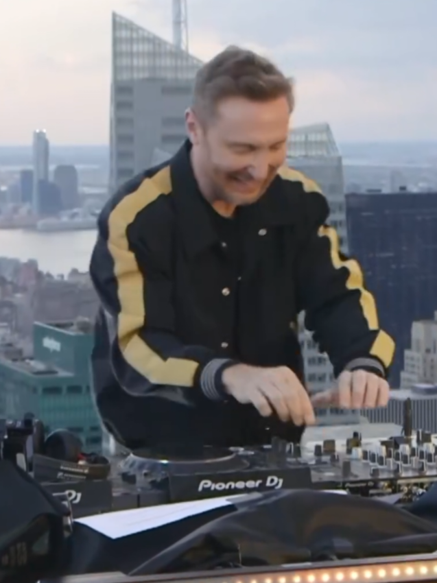 #davidguetta #calvinharris #Dj #newmusic #electronicmusic #fyp #2025 #tiktokmusic #live #viral #pop #hit #house #EUA #USA #northamerica #clasic #unitedstates #edm #dance #remix #rave #set #OnTour #show @Calvin Harris @David Guetta #news #musicanova #newsong #Summer #beach #clementinedouglas #blessings @Clementine Douglas 🍊 