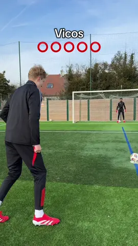 Challenge va @Vicoss #football #footballtiktok #foryou 
