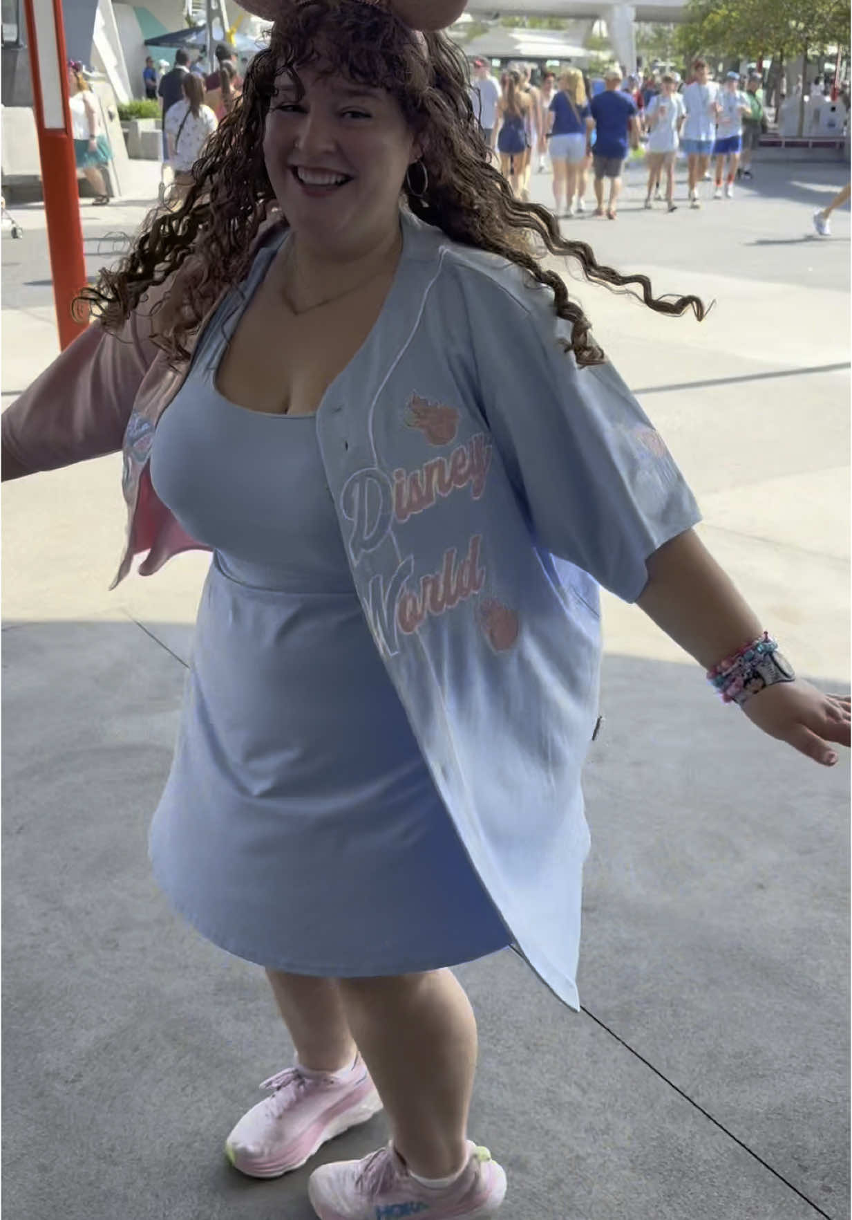 🙋‍♀️ What park do you prefer to go to on your first day of your Disney trip? Let us know in the comments!  We love going to Magic Kingdom on the first day of our Disney trips because it really puts you right into the Magic! Here is our Magic Kingdom outfit of the day! #DisneyWorld #DisneyAdult #plussize #EnergiKuatTiapLangkah 