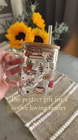 Adorable mug for book lovers!  #ttslevelup #tiktokshoprestock #tiktokmademebuyit #aprilmademebuyit #TiktokShopAprilRestock #mothersday #tiktokshopmothersday #bookish #BookTok #booklover #books #bookworm 
