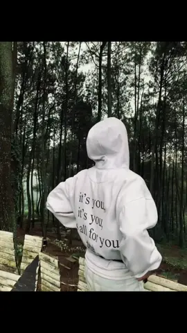 Hoodie nyala cocok buat anak ngbrs abizz🥶