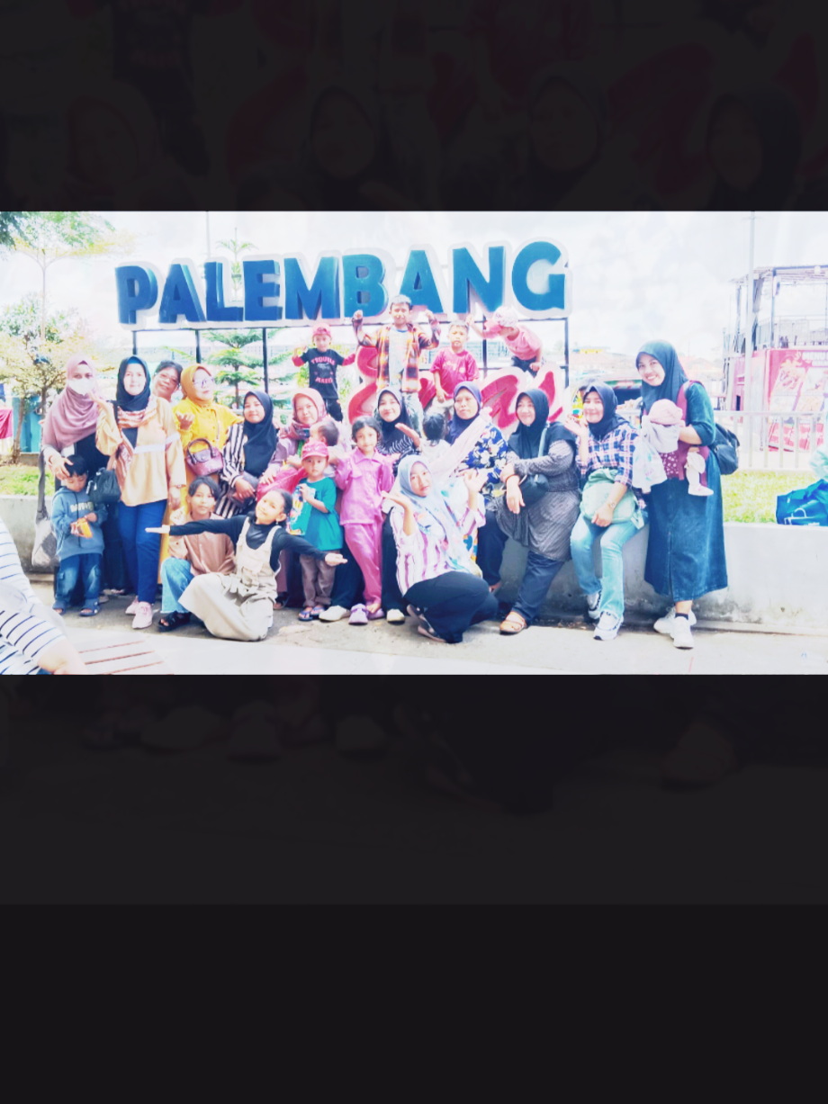 Kami dari kepulauan yang berbeda tp kami tetap damai,karena kami bukan tim emak² rendang hilang 🔥 #palembangtiktok #kontenfyp #tiktoker #lipsingchallenge #hiburankonten #kotadamai #palembangpunyo 