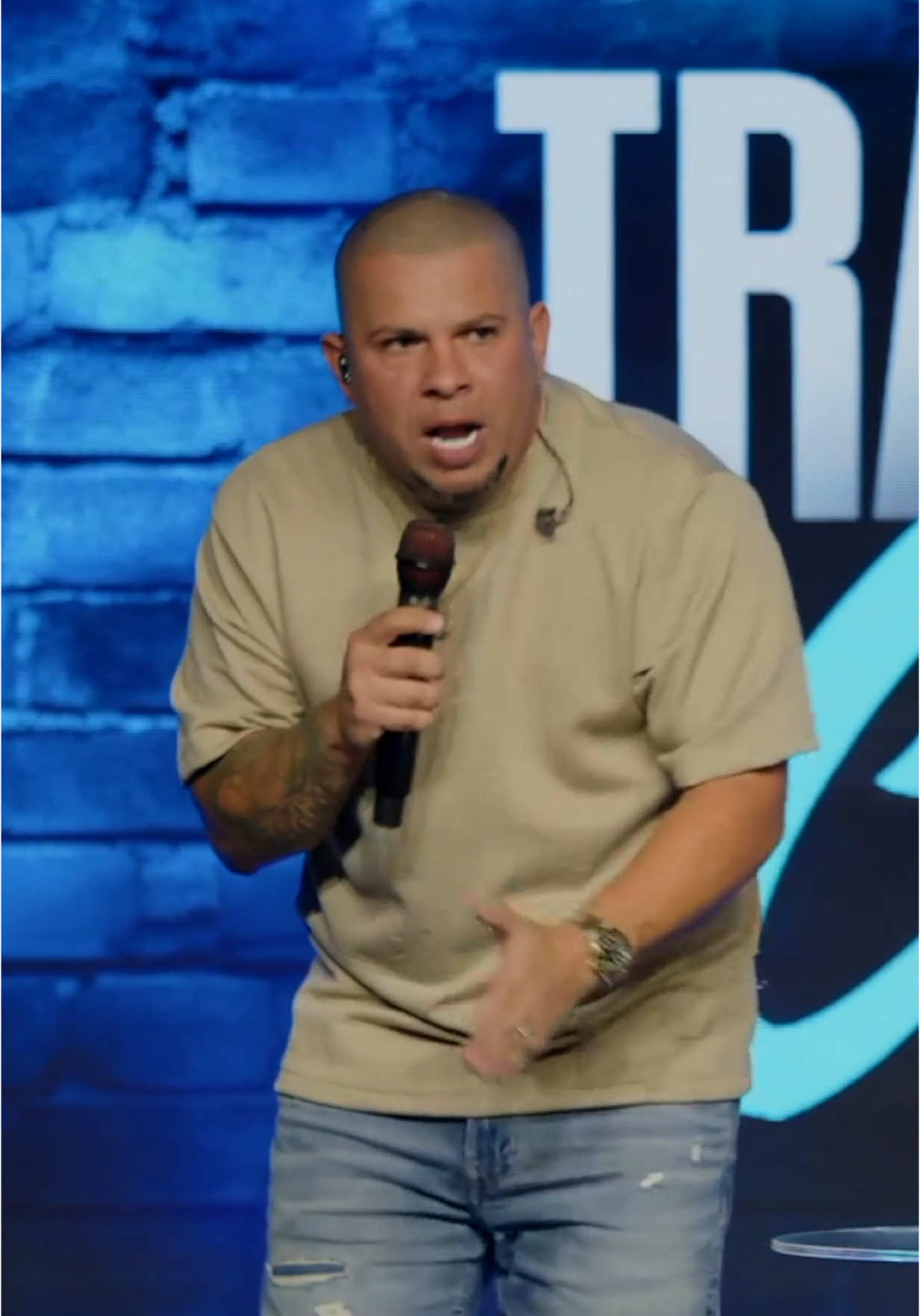 Se enamoran más de los pastores que de Dios ¡CUIDADO !                                            #bryancarooficial #predicas #reelsviral           #LIVEIncentiveProgram #LIVERewards #PaidPartnership 