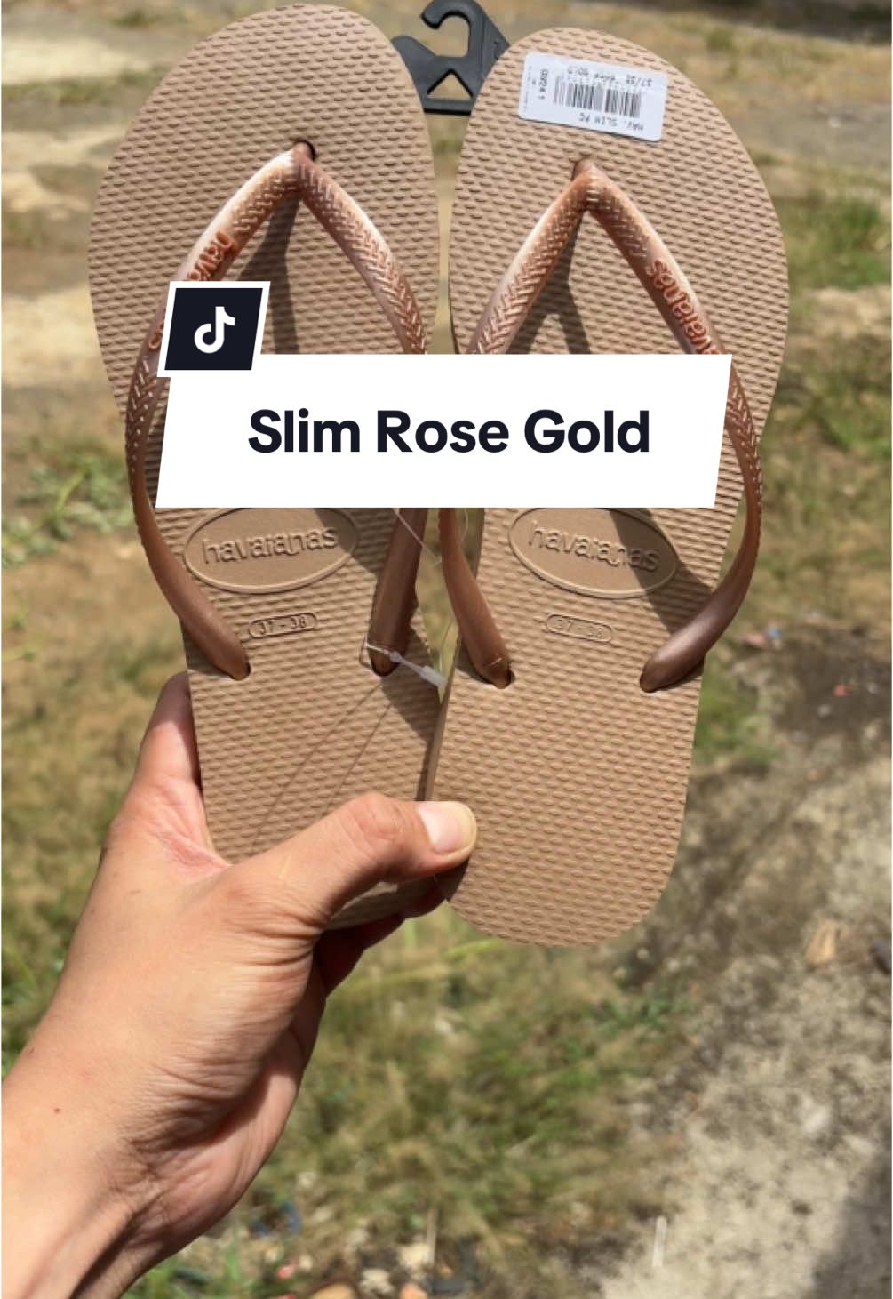Slim Rose Gold. #havaianasslippers #havaianasforwomen #havaianas #havaianassaleoriginal 