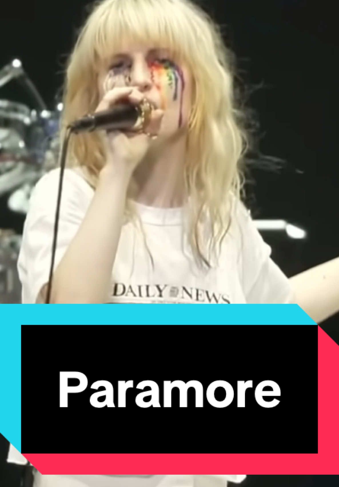 When a live performance feels bigger than the recording. Hayley Williams and Paramore delivering every ounce of heartbreak live at Bonnaroo. #Paramore #AllIWanted #HayleyWilliams #LiveAtBonnaroo #RockTok #PopPunk #EmoRevival #LiveMusic #MusicTok #ViralMusic #ConcertVibes #RealMusic #FYP #ViralVideo #MusicLovers #livemusic 