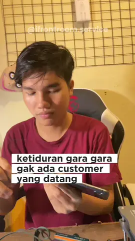 servis gratis? emng garugi🥹 #serviceiphone #ifrontroom #iphonetangerang #fyp 