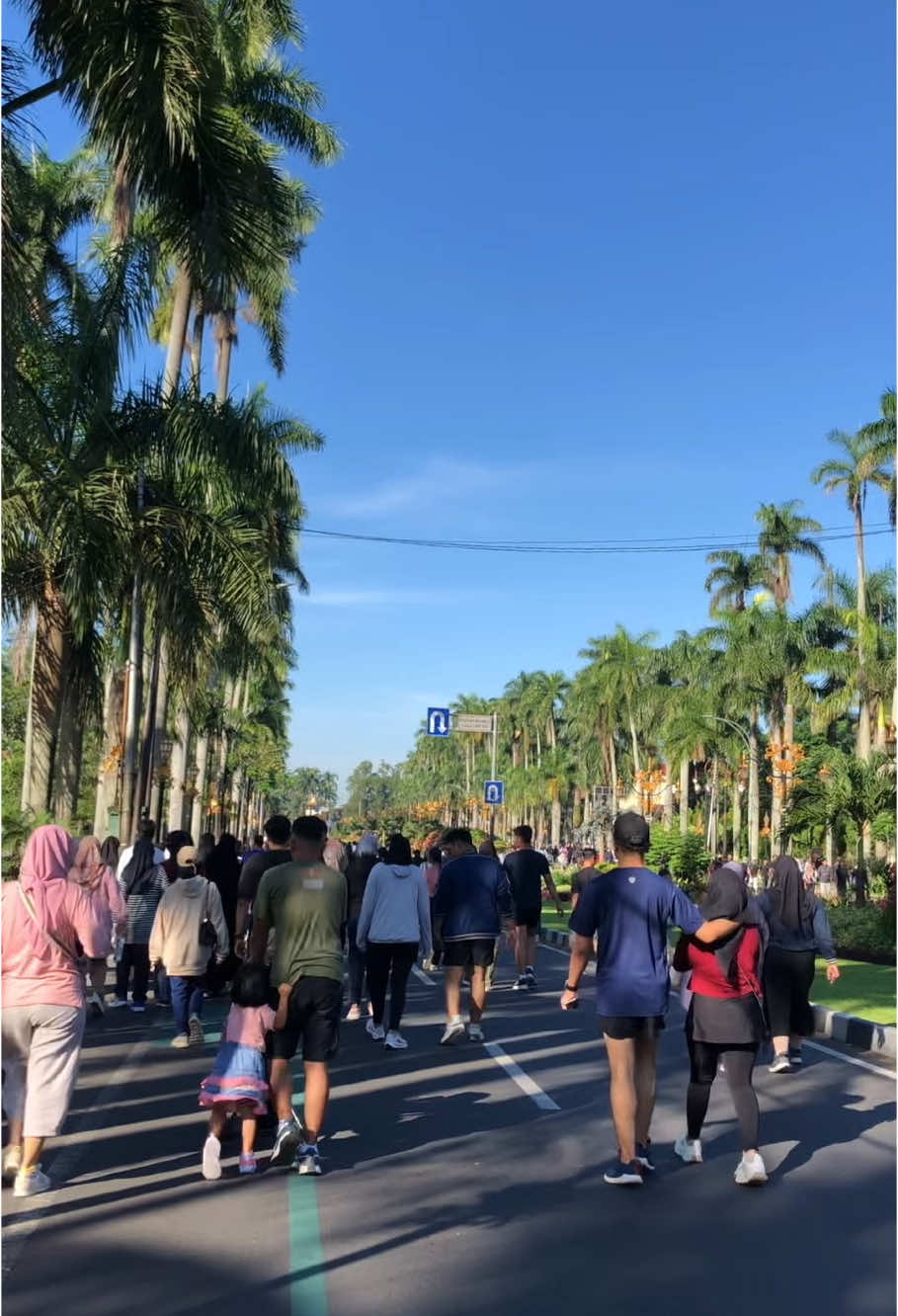 Asmr cfd jalan idjen ✨🏃‍♀️#cfd #idjenboulevard #malang 
