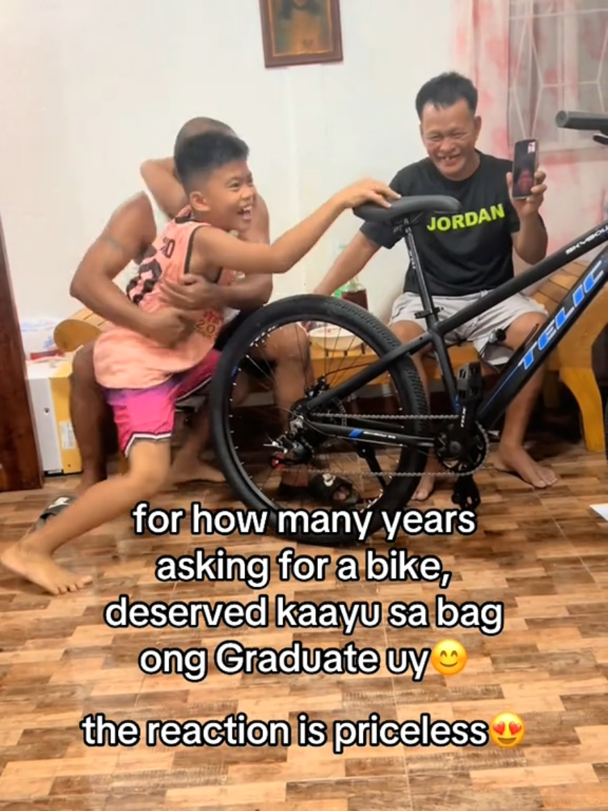 Hdi ko Alam bat ako naiiyak..wala nman aq ambag sa Bike. #touchingmoments #emotionalmoments #happymoments #surprise #Love #foryou #foryourpage #foryourpage 