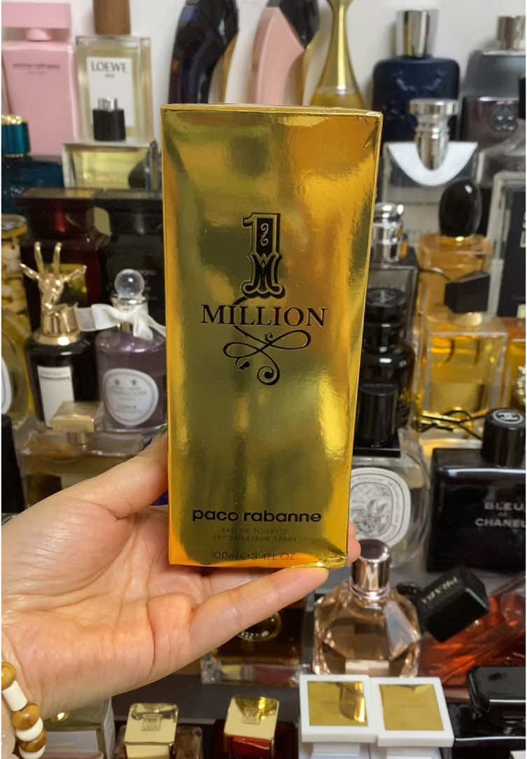 The one million smells perfect 🤩 #perfumetiktok #fragrancetiktok #fragrances #parfum #fyp #mensperfume #mensfragrance 