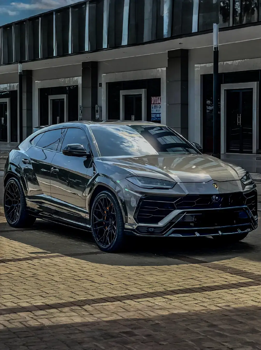 Price : 8.4M Cash & Credit WhatsApp : 0881-0113-76617 (Samuel) IG : forchgarage.id |Lamborghini Urus Urban Kit 2022| NIK 2022 ODO 7 rb an KM CC 4.000 Twin Turbo Warna Abu-Abu Plat B Ganjil Pajak 10/25 Garansi Bebas Banjir dan Tabrakan! Mobil bisa di bawa general check (Setelah booking fee) Nego setelah cek unit Happy Shopping! Location : Mangga Dua, Jakarta Utara  #forsale#juallamborghini#juallamborghiniurus#juallamborghiniurusbekas#juallamborghiniurus2022#juallamborghiniurussecond#juallamborghiniurusjakarta#juallamborghiniurusurbanpackage#juallamborghiniurus2021#jualmobilsuv#jualmobilsuvpremium#jualmobilpremiumjakarta#jualmobilmurahjakarta#jualmobilindonesia#forchgarageid#lamborghini#lamborghiniurussuv#lamborghiniurus#lamborghiniurusurban#lamborghiniurus2022#lamborghiniurusindonesia#premiumcars#premiumcarsjakarta#premiumcarsindonesia   #forchLamborghiniid 