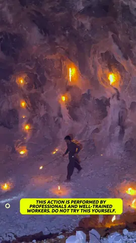 Himalayan salt extraction #himalayansalt #undergroundmining #himalayanpinksalt #pinksaltlamps #mining #minerals 