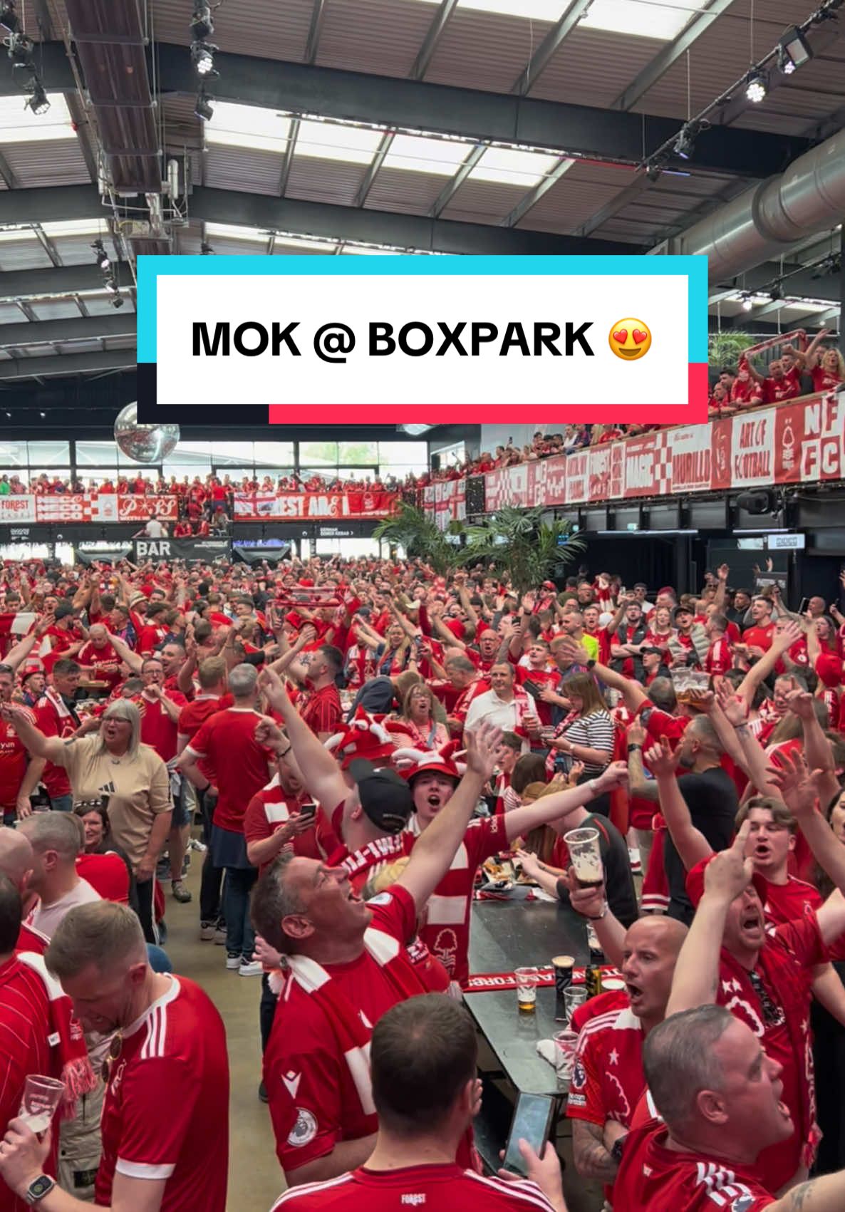 What an atmosphere. 😍