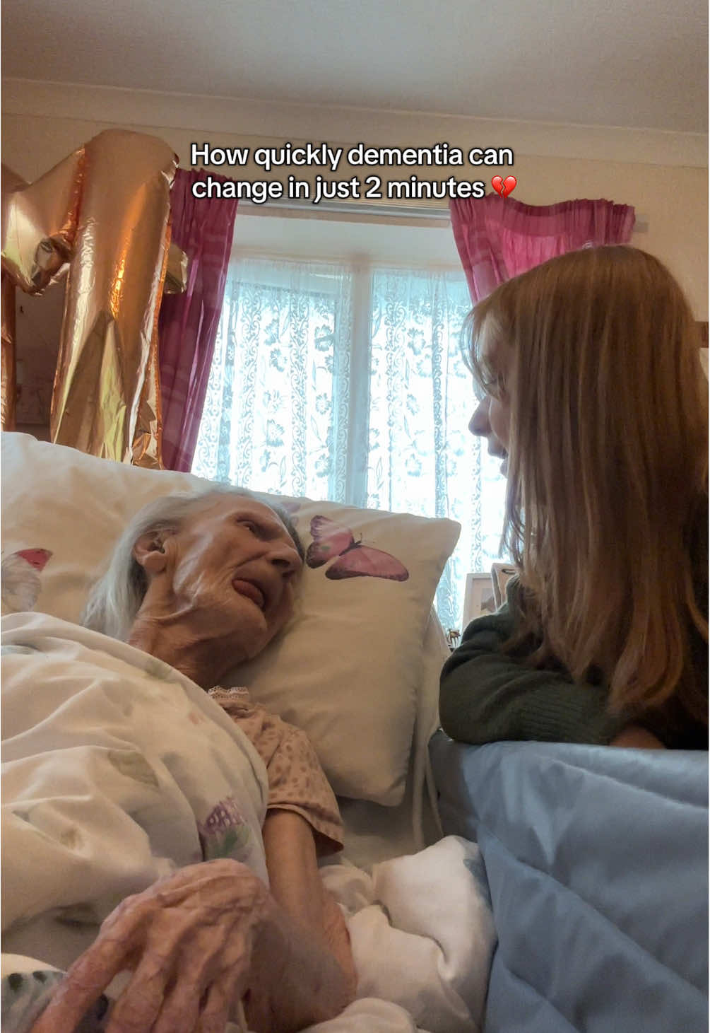 The way dementia changes SO quickly, with no triggers at all 💔 •••• #dementia #dementiasucks #dementiacarer #dementiaawareness #dementiacare #dementiacaregiver #dementiapatients #dementiasupport #dementiacarehome #alzheimers #alzheimerscaregiver #caregiveruk #vasculardementia #alzheimerscare #littlejess #littlejessandnan #jessandnan 